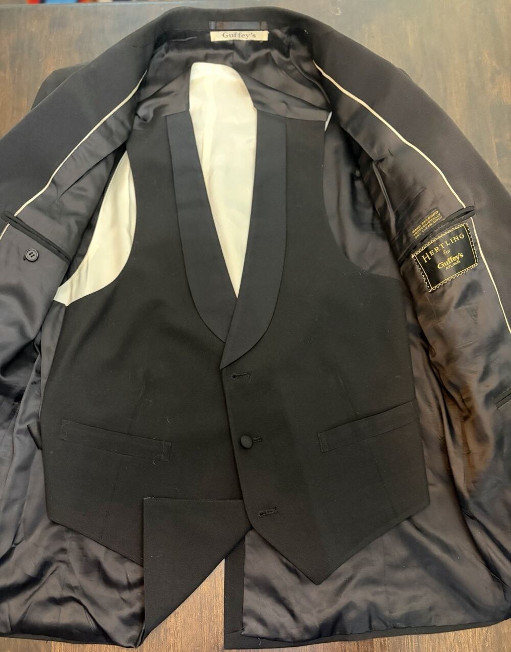 3 Piece Vintage Hertling Men's Tuxedo Black Single Breasted 100% Wool 38R 34/31